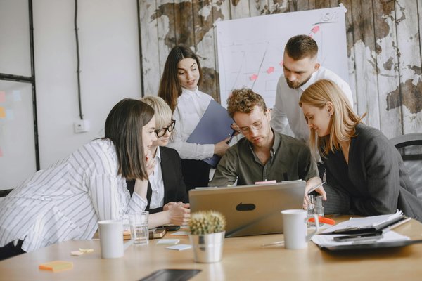 Impression grand format paris : donnez vie à vos espaces
